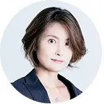 新井智美
