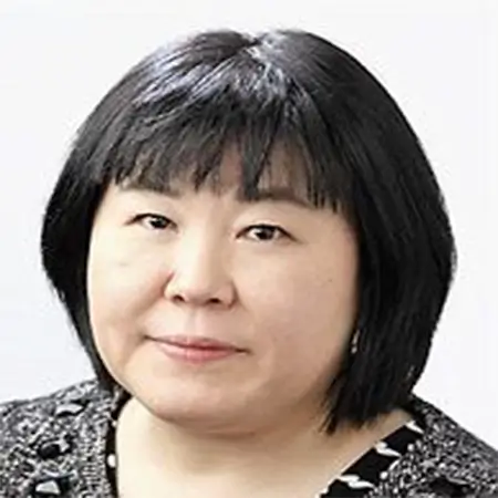 中村真里子